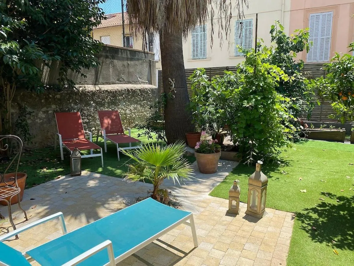 Appartement Juliette - 500M From The Beach Cannes 0*,  France